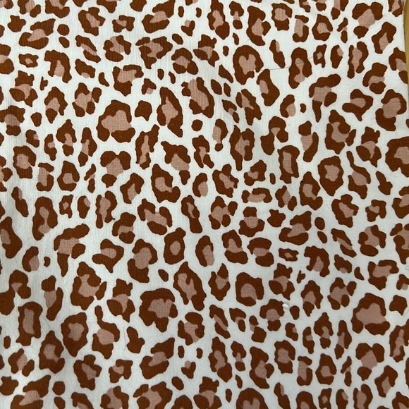 Lou & Grey leopard print bike shorts - Picture 2 of 5